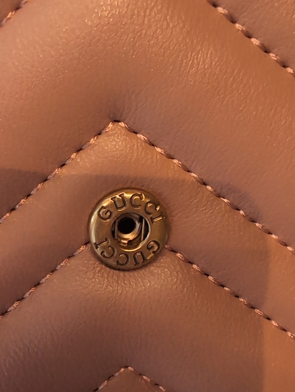G U C C I Matelasse Mini GG Marmont Shoulder Bag Porcelain Rose - Picture 17 of 17